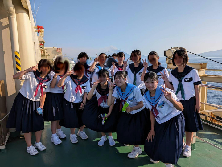 202405132244022a7dd7fc